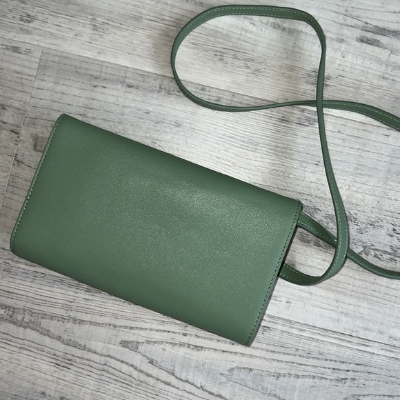 JW PEI wallet purse/crossbody💚💚 - Picture 6 of 6